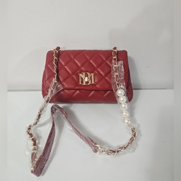 Badgley Mischka Handbags - NWT! badgley Mischka Red Quilted Messenger Pearl Bag!